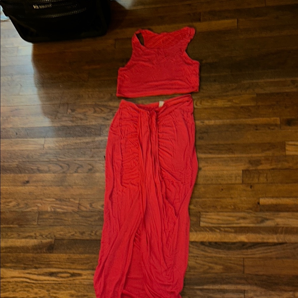 Two-Piece Set